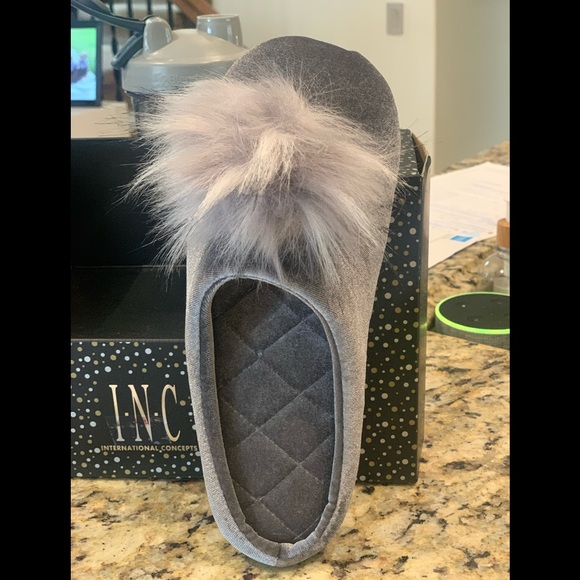INC International concepts faux fur slippers - silver (size 7-8) - Picture 2 of 3